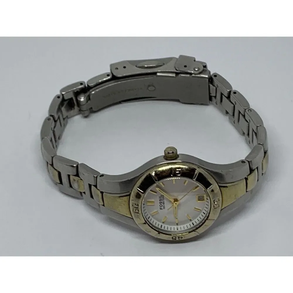 Fossil AM3860 Women's Stainless Steel Analog White Dial Quartz Wrist Watch GE14